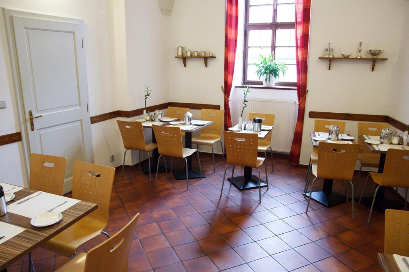 Adalbert Ecohotel Praga